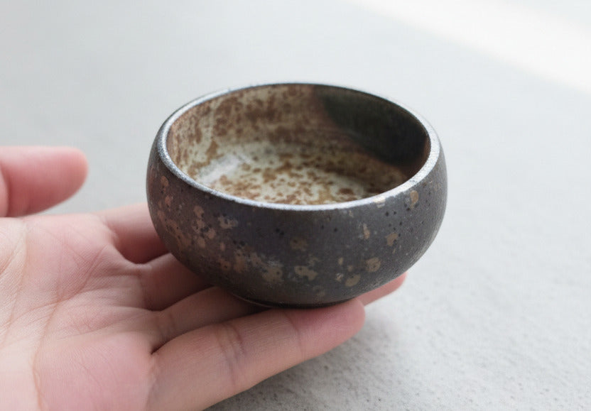 Petit Bol d'Accompagnement Marron 6,5 cm– Céramique Minoyaki Japon
