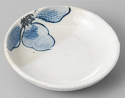 Mini Assiette d'Accompagnement Blanche  Fleur Bleue – Minoyaki Japon